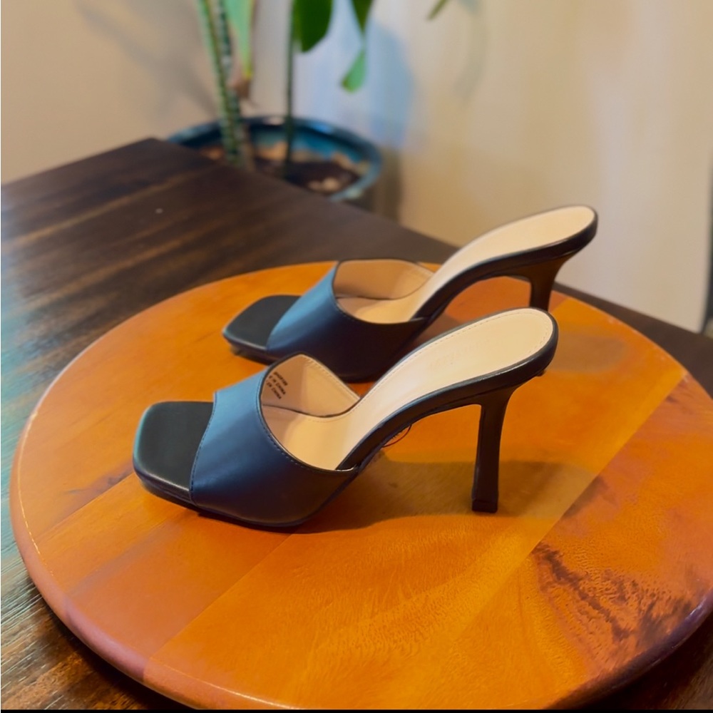 Forever 21 Leather high heels Mules 8. Heel 4.5”